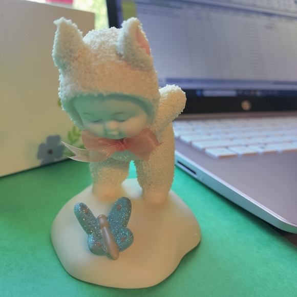 DEPT 56 SNOWBUNNIE⭐ - Picture 11 of 11